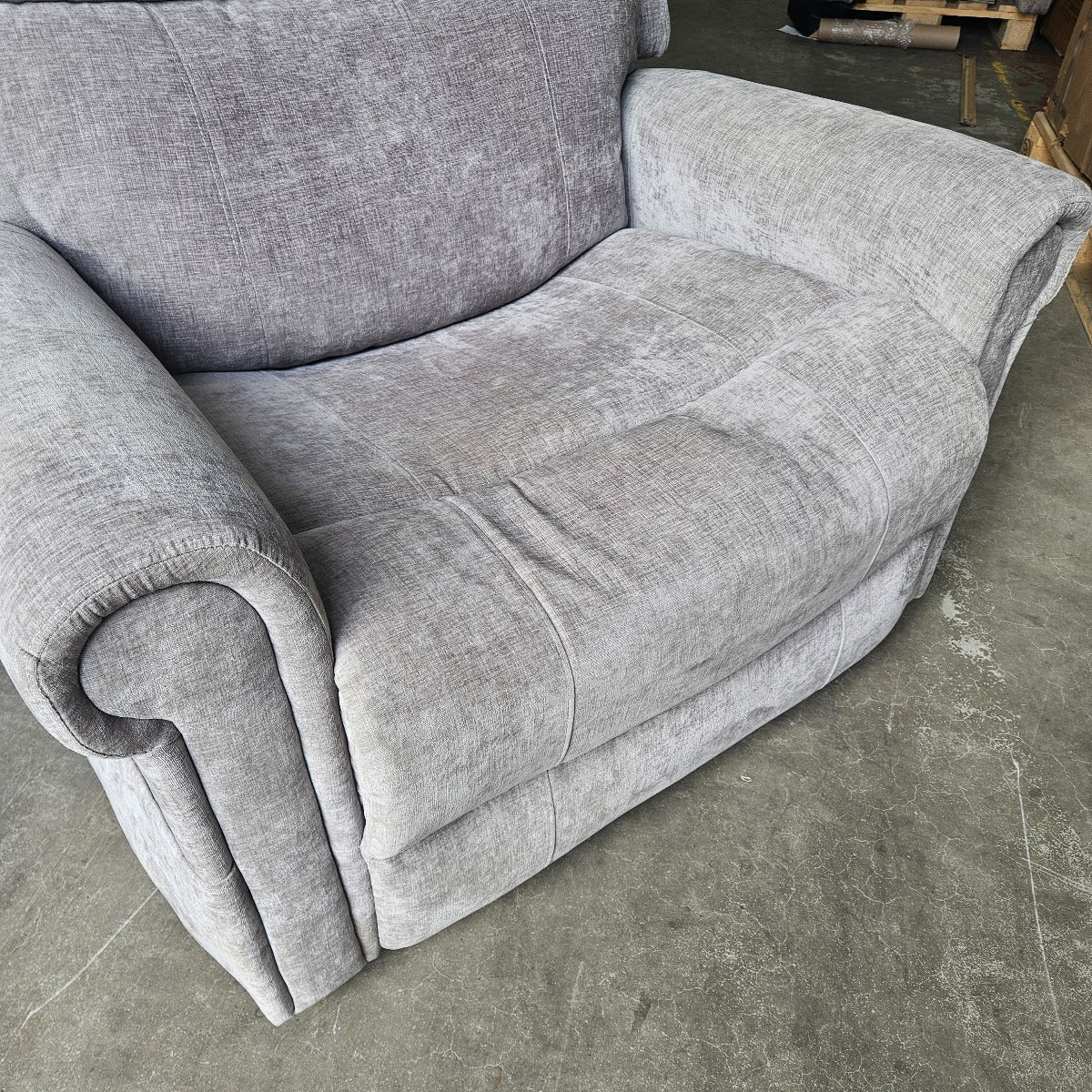 Bariatric Rise and Recliner Chair - up to 35 Stone, 29" wide seat - Ex Demo