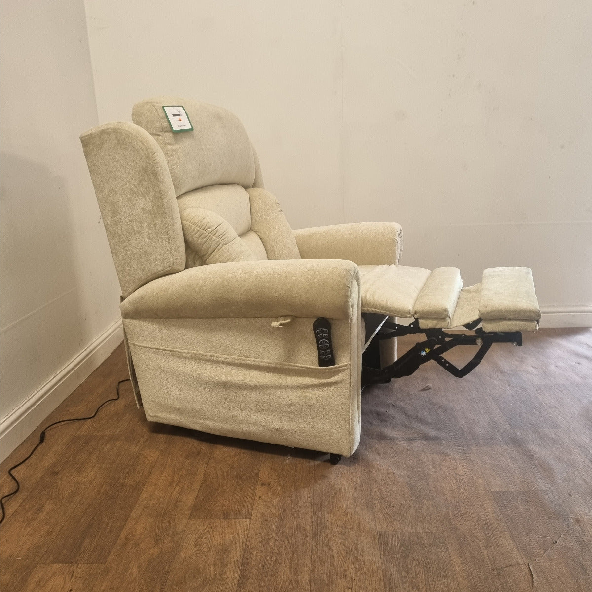Cullingworth Lateral Backrest Cream Fabric - Ex Demo