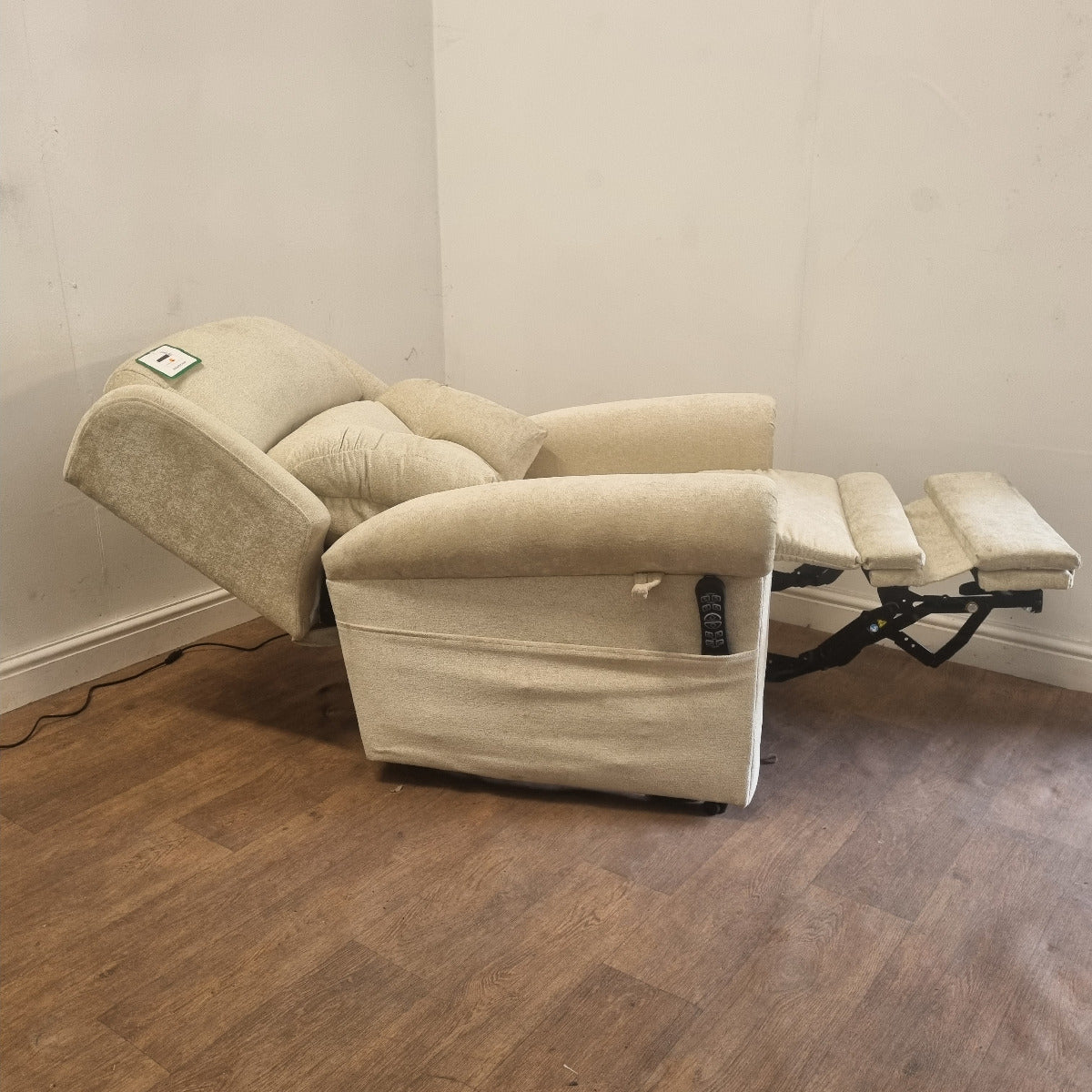Cullingworth Lateral Backrest Cream Fabric - Ex Demo