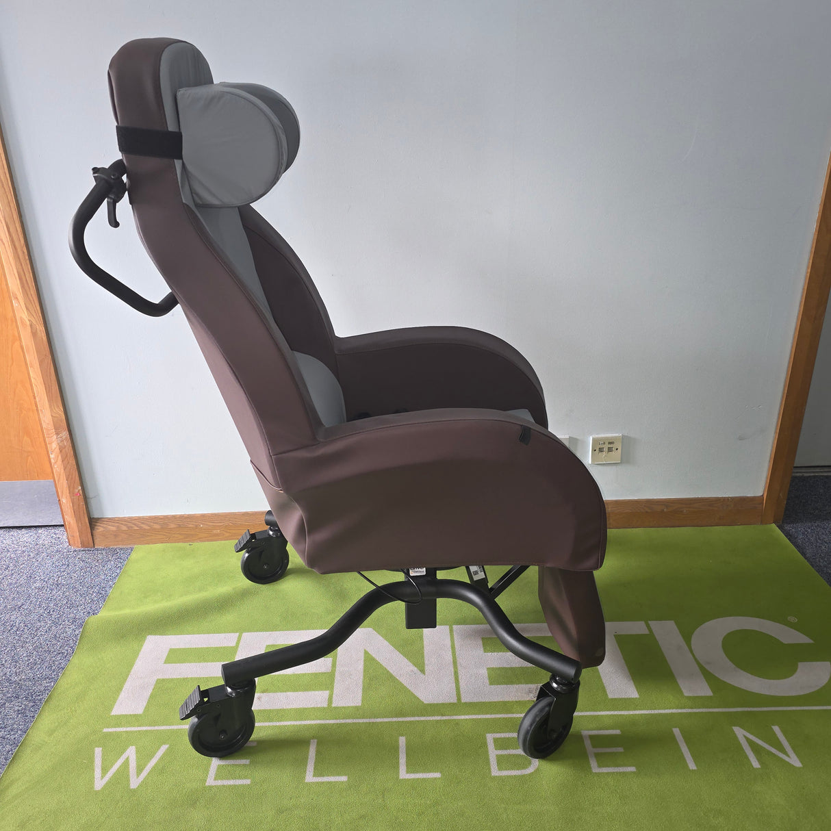 Integra Shell Seat Tilt in space recliner chair transfer mobility