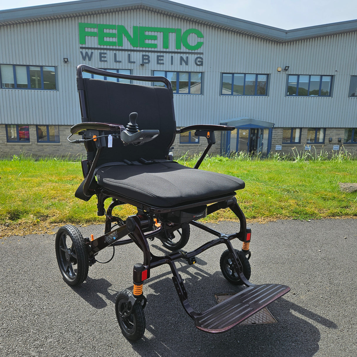 Pride Jazzy Carbon Ultra Lite Max HD Powerchair - Extra Wide Seat - Takes upto 28 Stone users