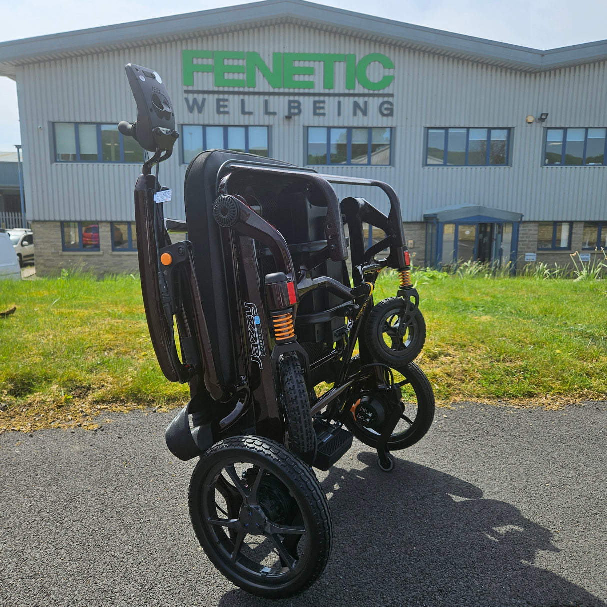 Pride Jazzy Carbon Ultra Lite Max HD Powerchair - Extra Wide Seat - Takes upto 28 Stone users
