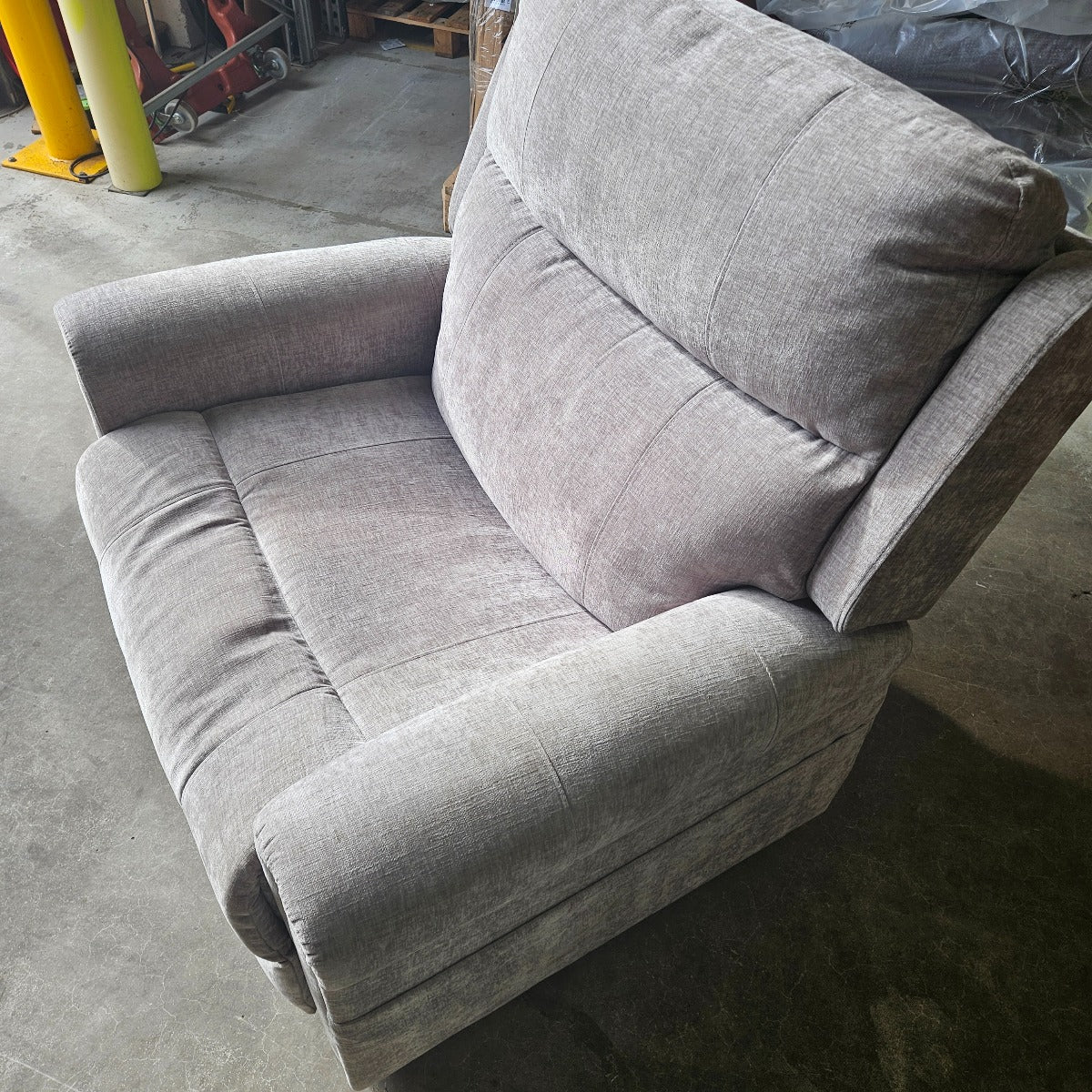 Bariatric Rise and Recliner Chair - up to 35 Stone,  29" wide seat - Ex Demo