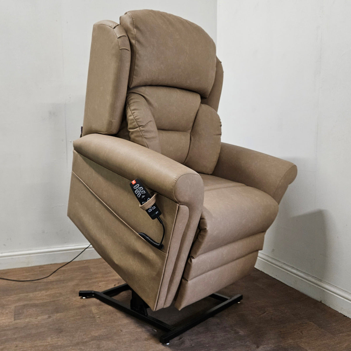 Airedale 4 motor Riser Recliner Chair with heat and memory functions and High Leg Lift