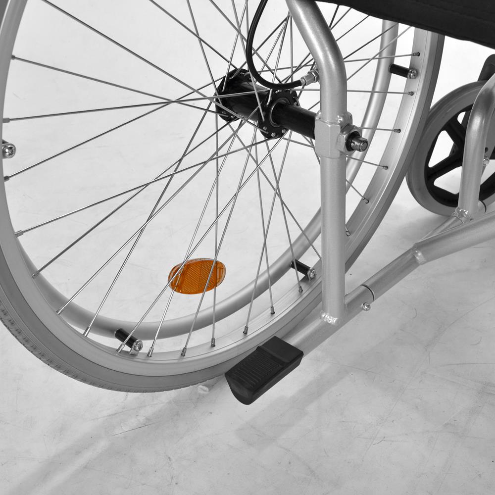 Lightweight folding self propel wheelchair 8.5kg with lapbelt handbrakes ECSP04