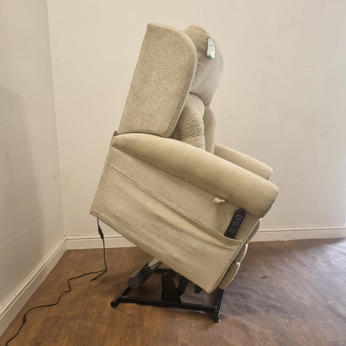Cullingworth Lateral Backrest Cream Fabric - Ex Demo