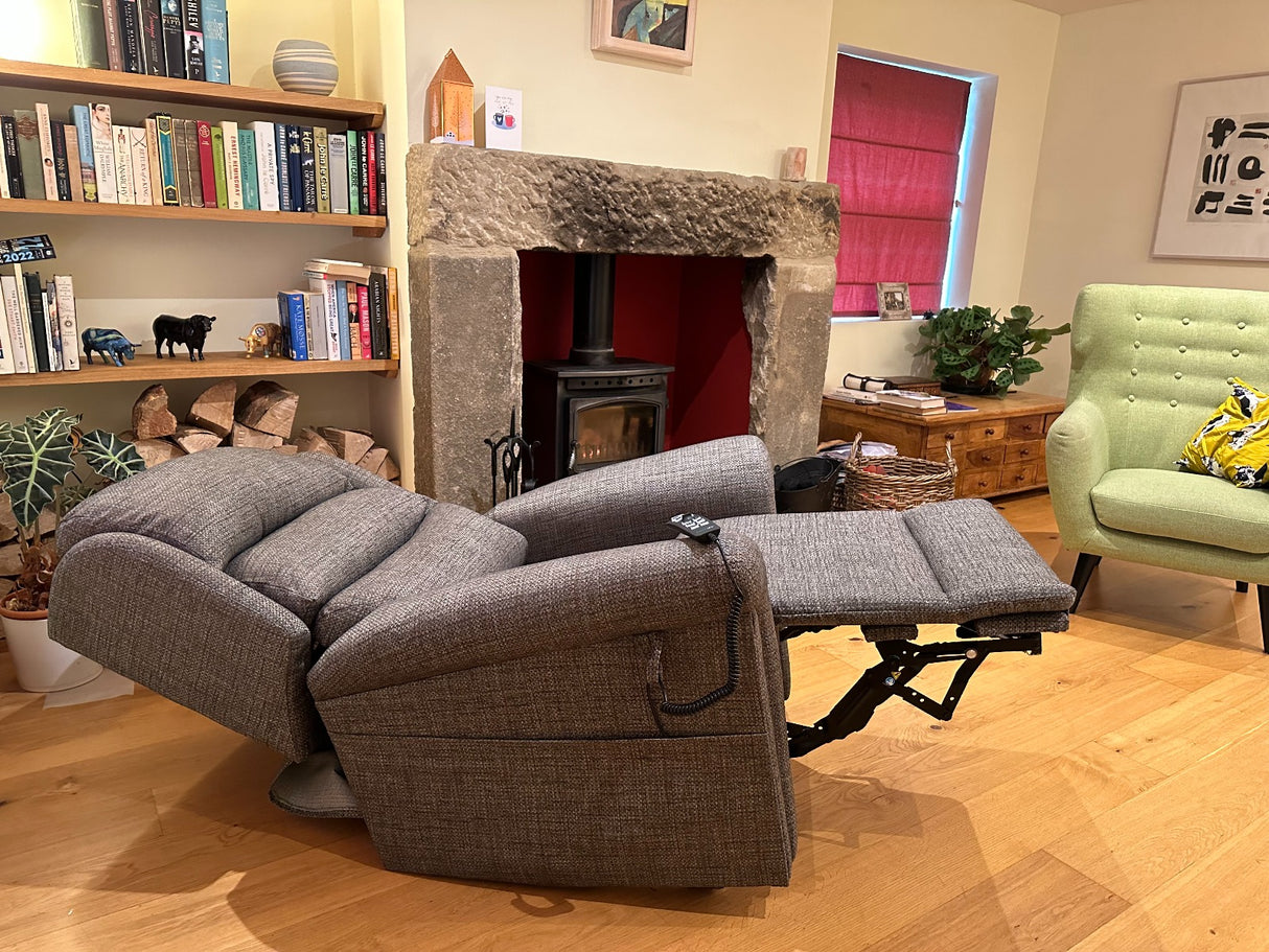 Cullingworth Plus 4 motor Riser Recliner Chair with heat and memory functions and High Leg Lift