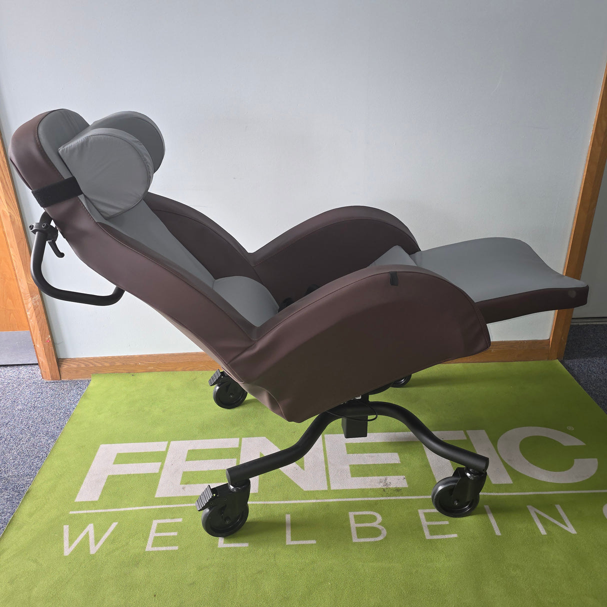 Integra Shell Seat Tilt in space recliner chair transfer mobility
