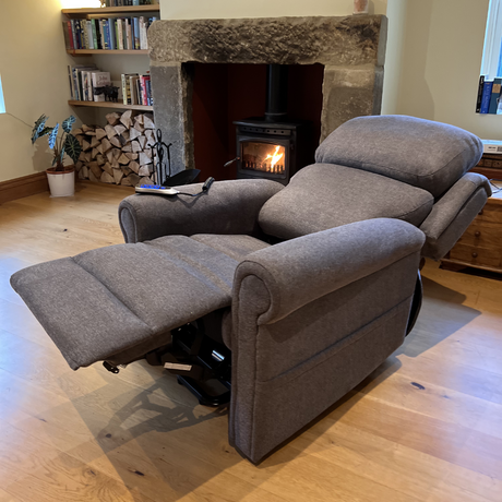 Highfield 4 motor fabric riser recliner chair - powered head and lumbar