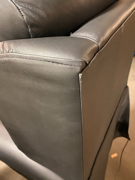 Cullingworth Lateral Back Black leather - Ex Demo
