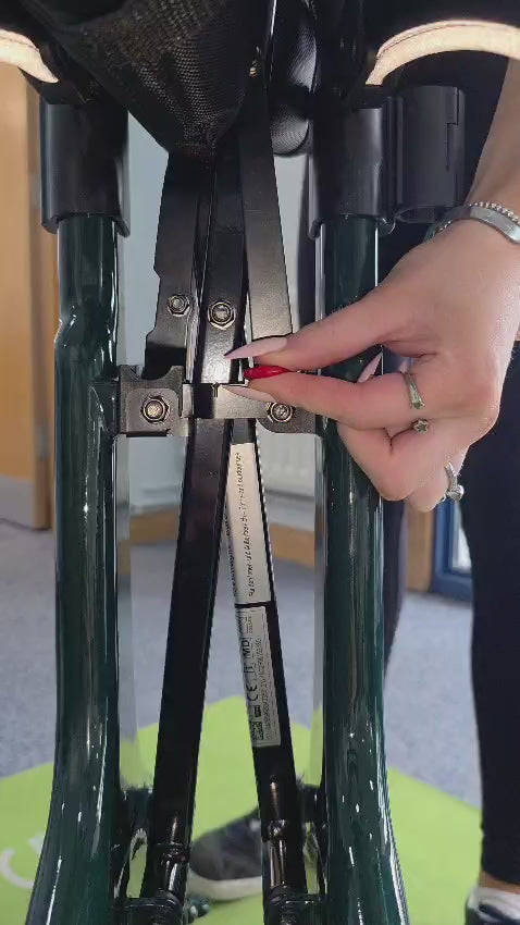 Drive Devilbiss Ultralight Aerowalk Carbon Fibre Rollator Walker