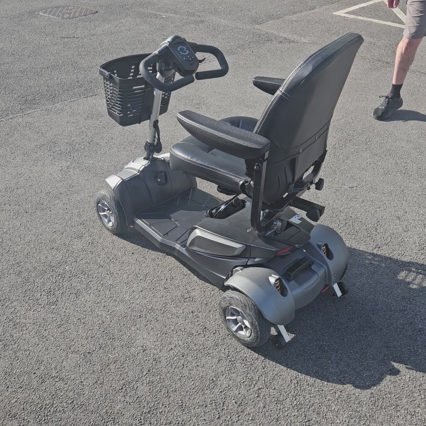 taking apart the motion aura mobility scooter